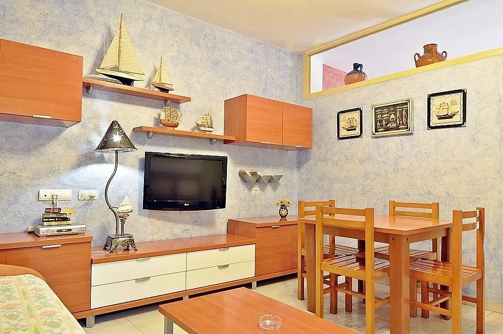 Cel Blau Apartments Es Cana
