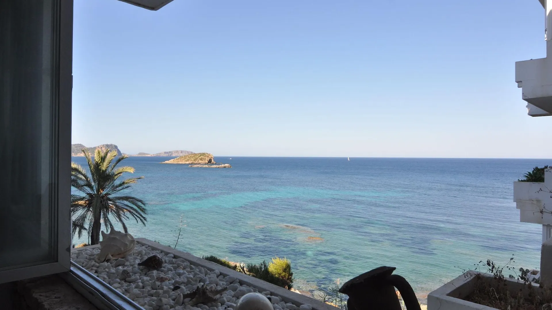 Cel Blau Apartments Es Cana