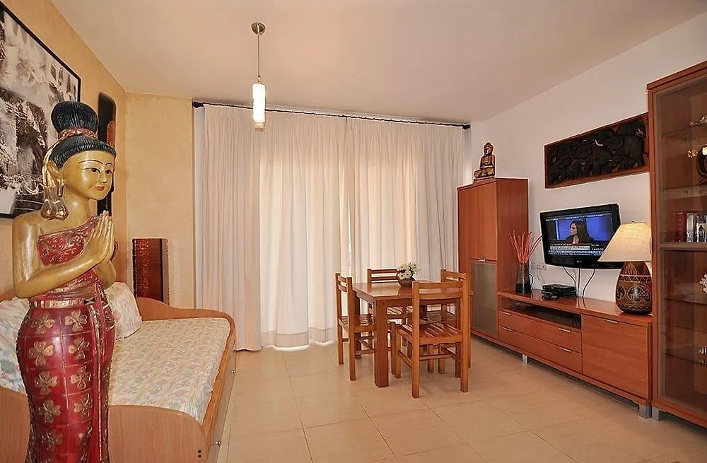 Cel Blau Apartments Es Cana